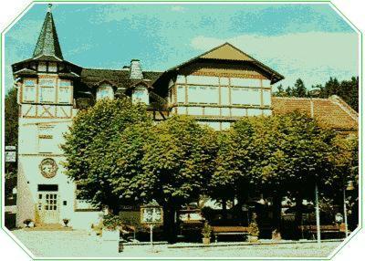 Gasthaus & Hotel Zur Linde ฟรีดริชโรดา ภายนอก รูปภาพ